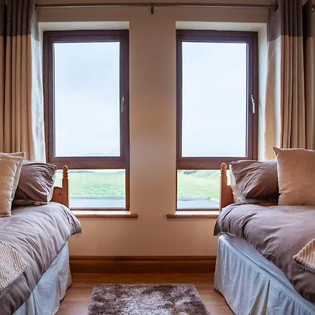 The Shore Holiday home Westport